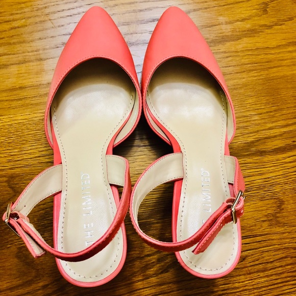 The Limited Sandals - Picture 3 of 8